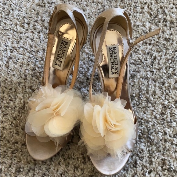 Badgley Mischka Kiwi Sandals - Picture 2 of 6